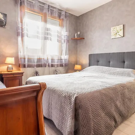 Familial à Avec Jardin, Terrasse, Wifi Et équipements Bébé - Fr-1-306-1073 *