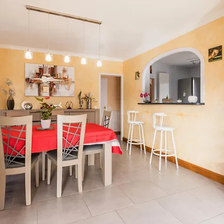 Familial à Avec Jardin, Terrasse, Wifi Et équipements Bébé - Fr-1-306-1073 *