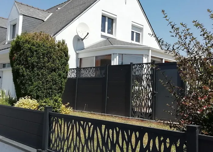 Nyaraló Familial A Avec Jardin, Terrasse, Wifi Et Equipements Bebe - Fr-1-306-1073